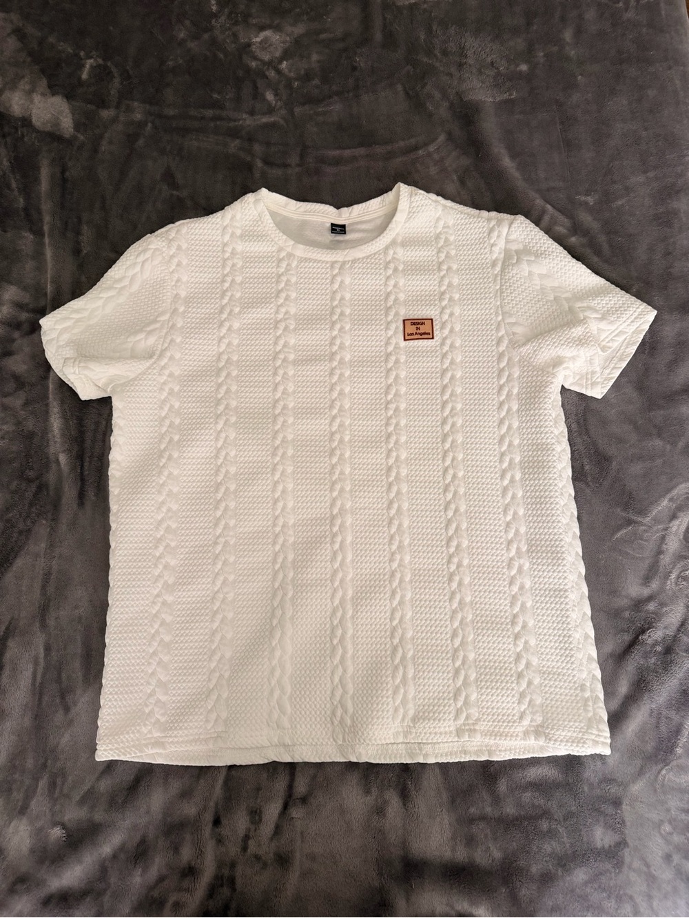 Men's White Cable-Knit T-Shirt and shorts